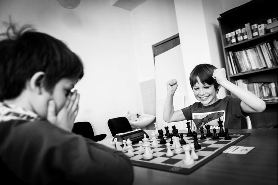 Win At Chess Fast With These 10 Tips And Tricks For Beginners