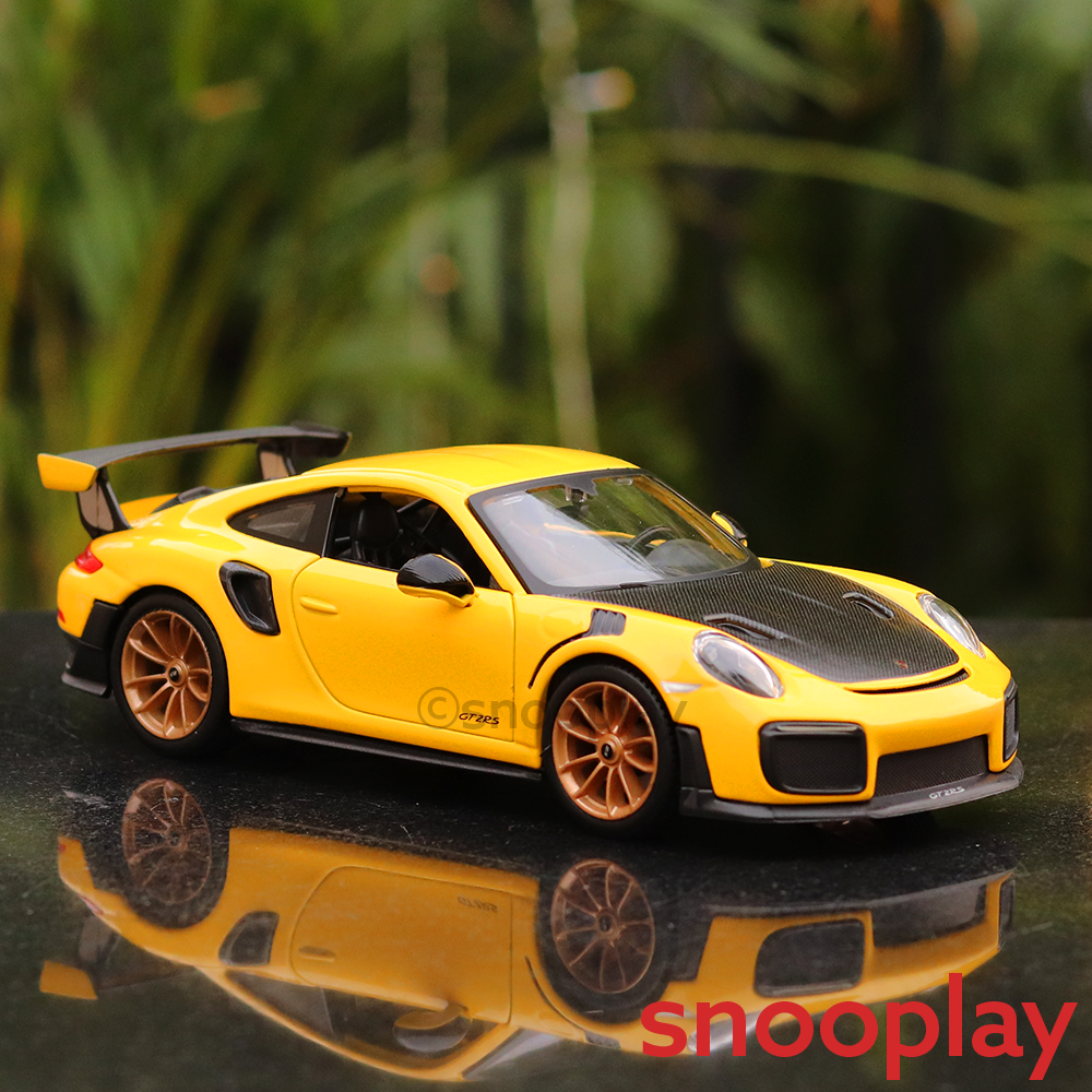 MINI GT Porsche 911 Turbo S Racing Yello Porsche 911 Mce Diecast
