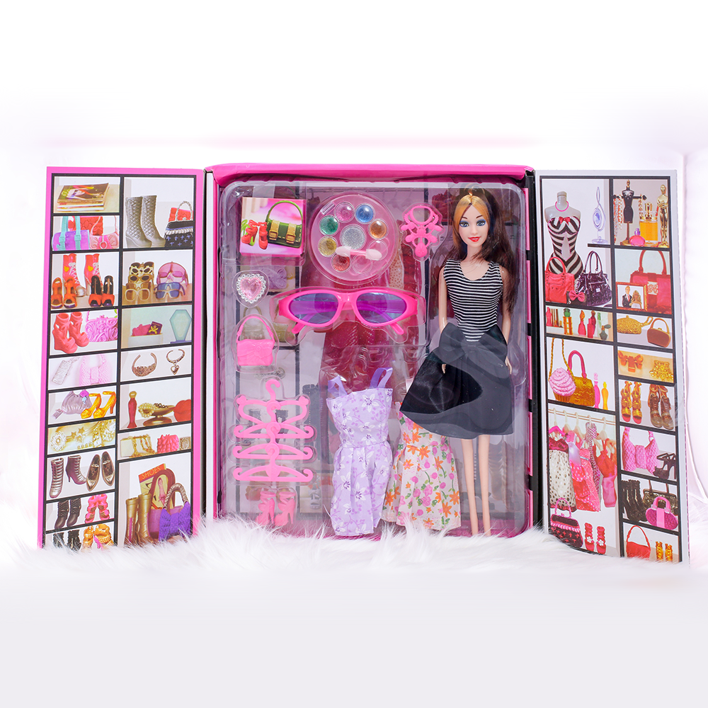 A shop doll set