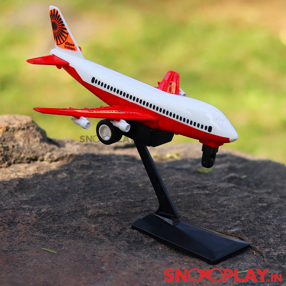 Airline best sale toy planes