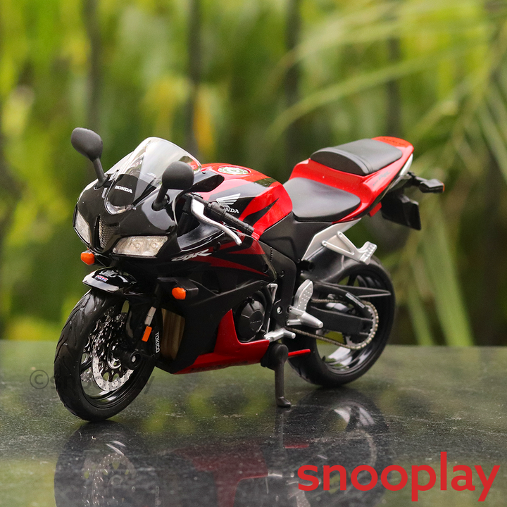 Maisto Original Licensed Honda CBR 600RR Diecast Bike | 1:12 Scale (14 Years till Grown Ups)