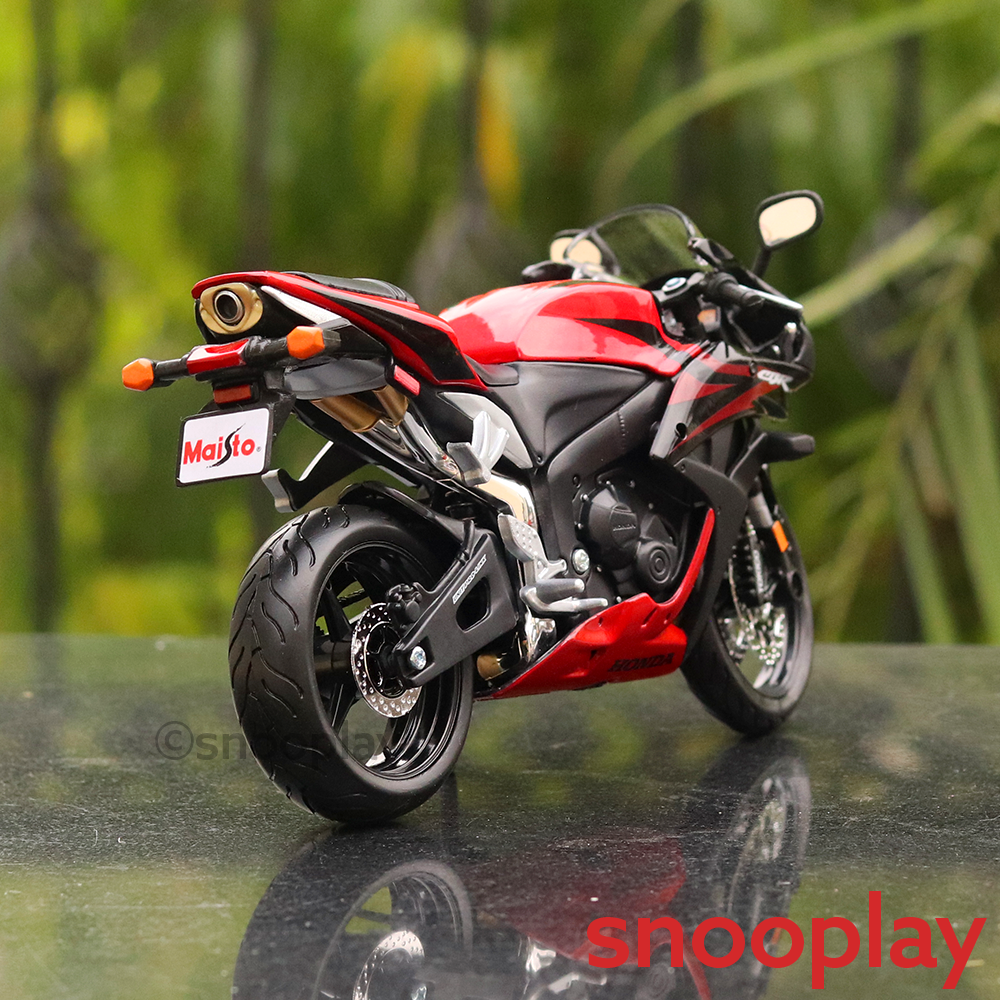 100% Original and Licensed Honda CBR 600RR Diecast Bike 1:12 Scale Model