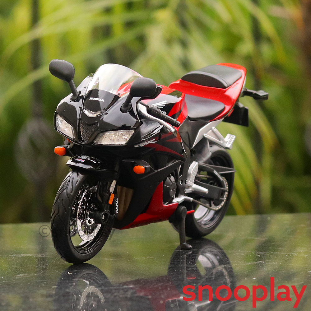 Maisto Original Licensed Honda CBR 600RR Diecast Bike | 1:12 Scale (14 Years till Grown Ups)