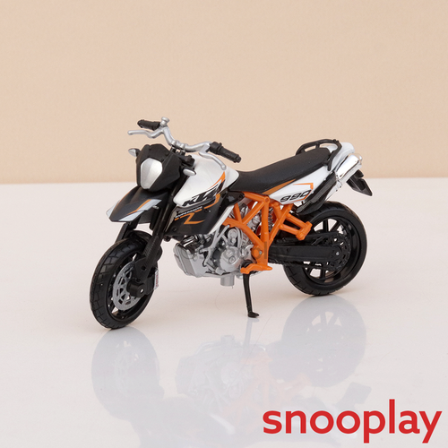 Bburago Original KTM 990 Supermoto R Licensed Diecast Bike | 1:18 Scale Model (14 Years Till Grown Ups)