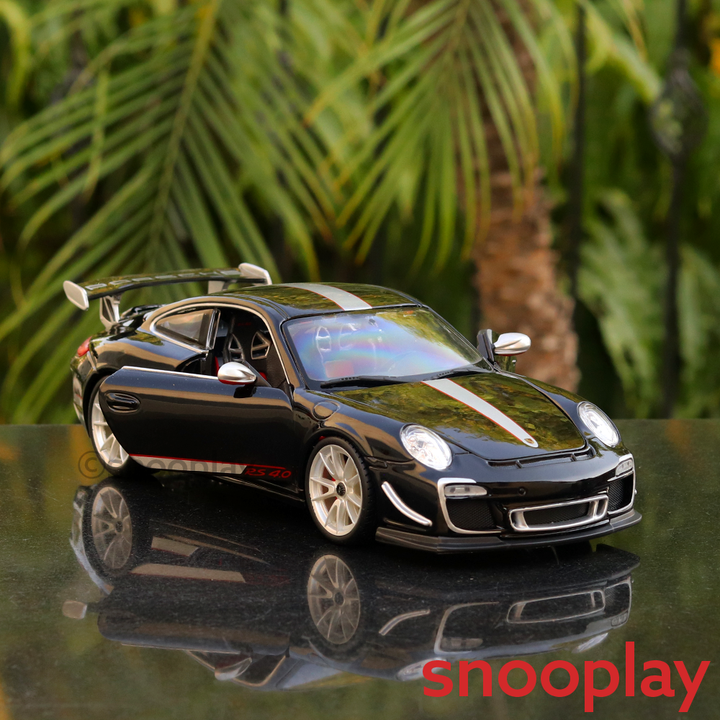 Bburago Original Licensed Porsche 911 GT3 RS 4.0  Diecast Car | 1:18 Scale (14 Years till Grown Ups)