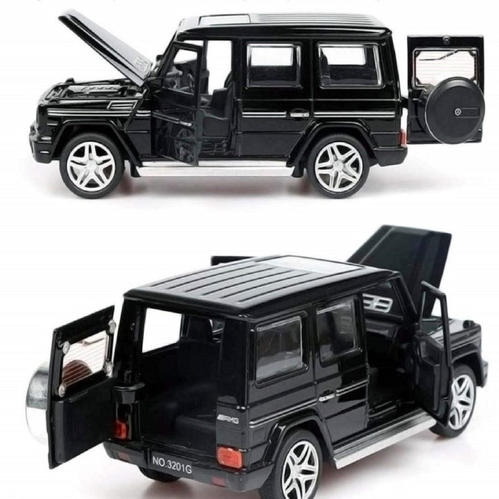 Resembling Mercedes-Benz G-Class Hs Diecast Car (Black) | 1:32 Scale Model