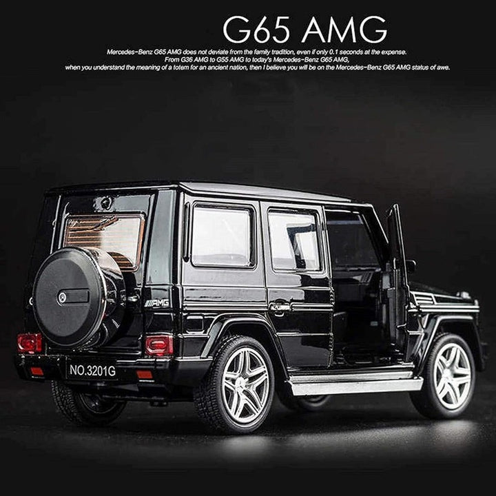 Resembling Mercedes-Benz G-Class Hs Diecast Car (Black) | 1:32 Scale Model