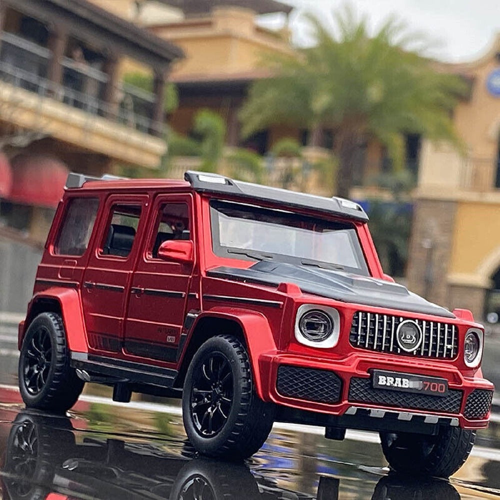 Resembling BRABUS G700 New Diecast Car | 1:32 Scale Model | Red