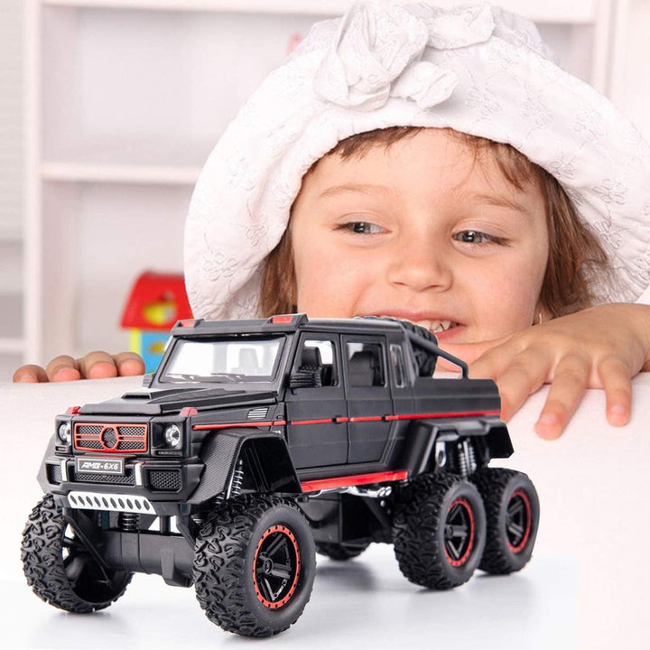 Resembling Amg 6X6 Kids Metal Diecast Car Modal Zinc Alloy Pull Back Car Toy Vehicles (Black)