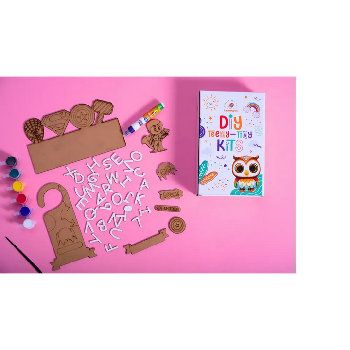Ilearnngrow Teeny Tiny DIY Superhero Name Plate Kit & Door Knob Craft Kit