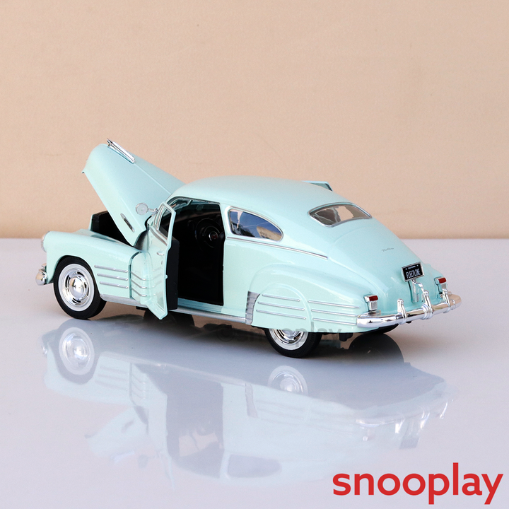 Maisto Original 1948 Chevrolet Fleetline Aersedan Licensed Diecast Car | 1:25 Scale (14 Years till Grown Ups)