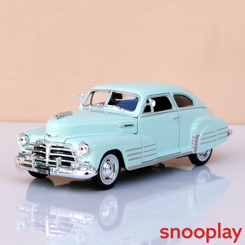 Maisto Original 1948 Chevrolet Fleetline Aersedan Licensed Diecast Car | 1:25 Scale (14 Years till Grown Ups)