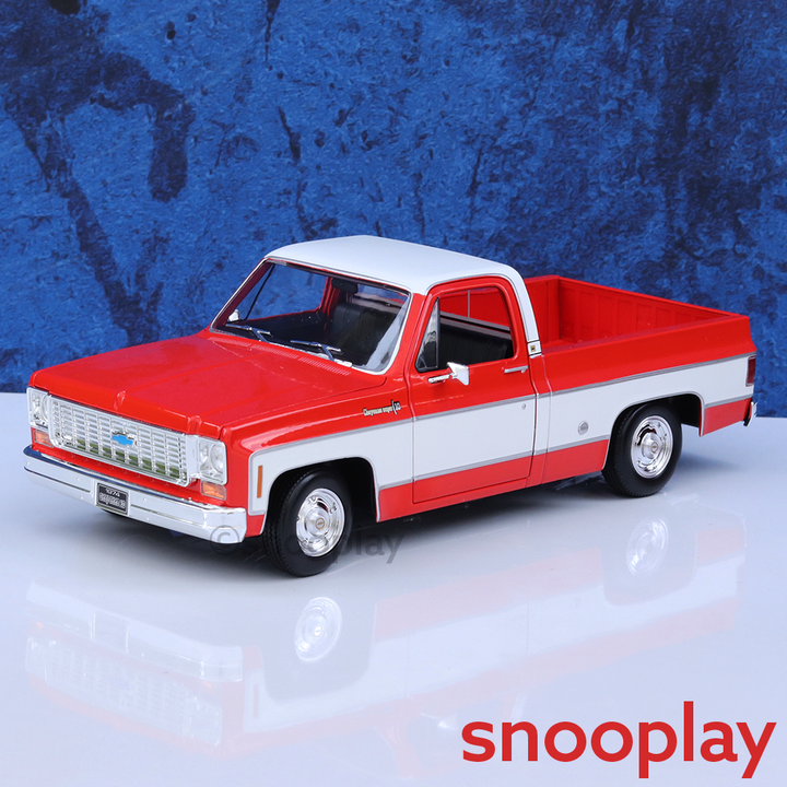 Bburago Original 1974 Chevrolet C10 Cheyenne Super Licensed Diecast Car | 1:18 Scale (14 Years till Grown Ups)