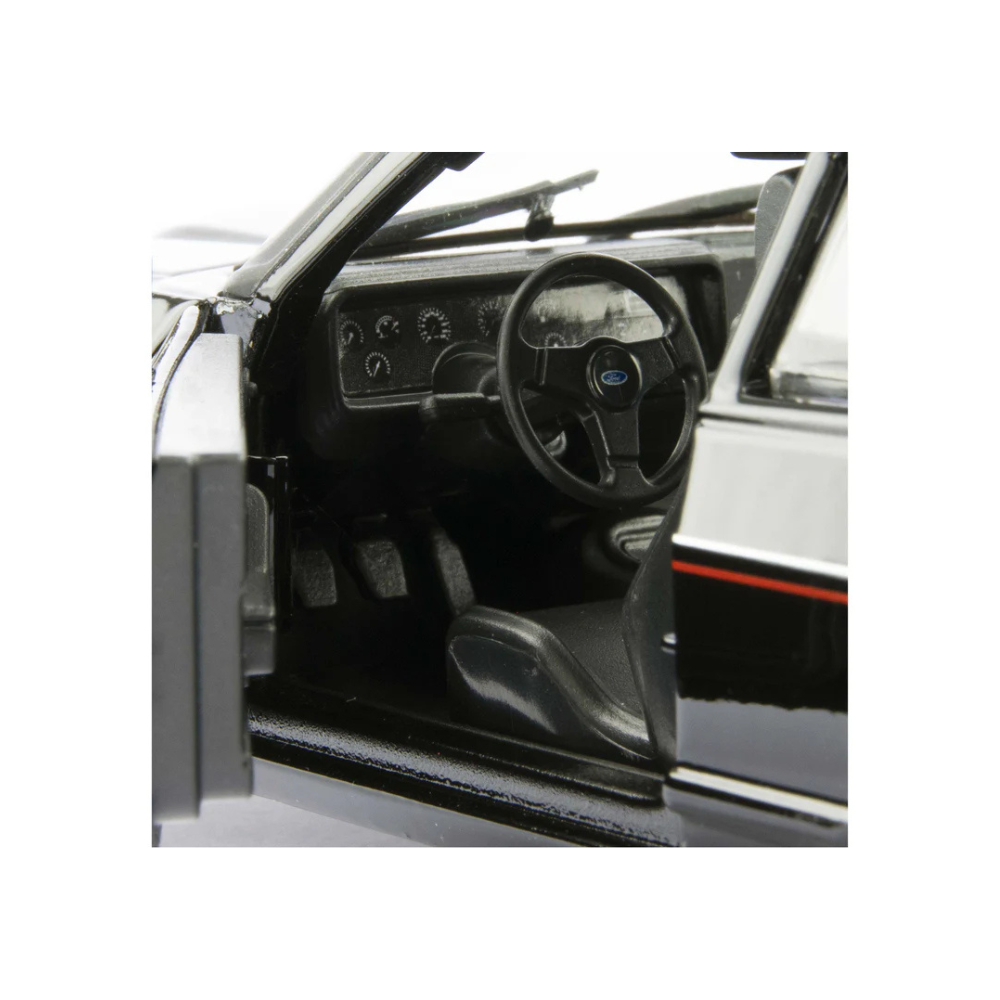 Bburago Original Ford Capri (1982) Licensed Diecast Car | 1:24 Scale Model (14 Years Till Grown Ups)