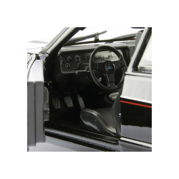 Bburago Original Ford Capri (1982) Licensed Diecast Car | 1:24 Scale Model (14 Years Till Grown Ups)
