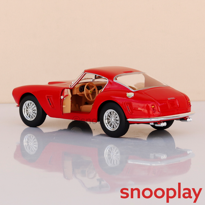 Bburago Original Ferrari 250 GT Berlin1:etta Passo Corto Licensed Diecast Car | 1:24 Scale (14 Years till Grown Ups)