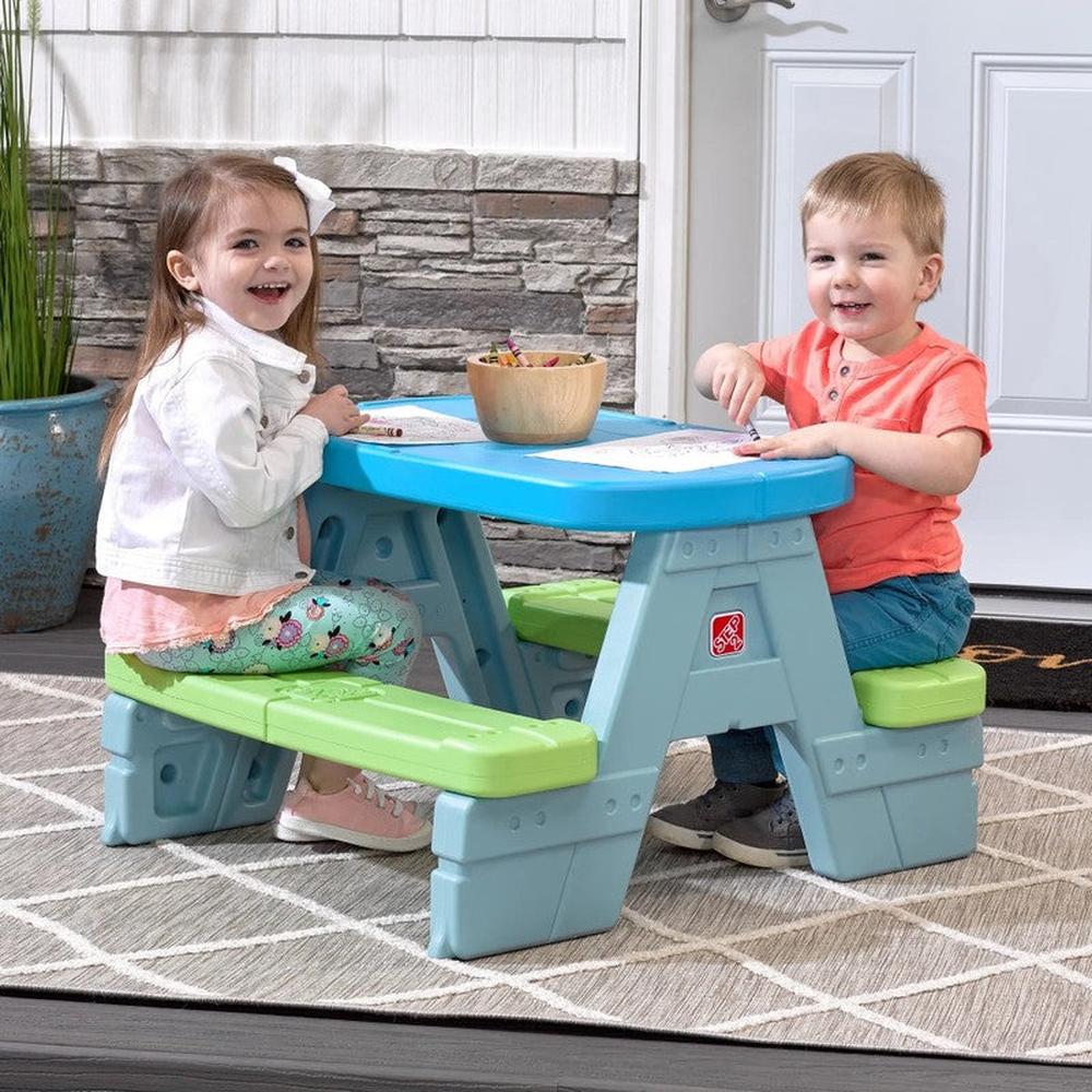 STEP2 Sun & Shade Picnic Table with Umbrella (1-7 Years)