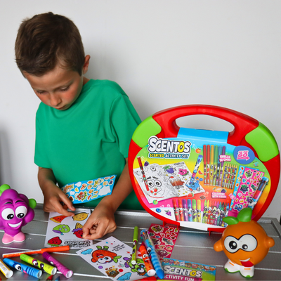 On-The-Go Colouring Carry Case Activity Kit