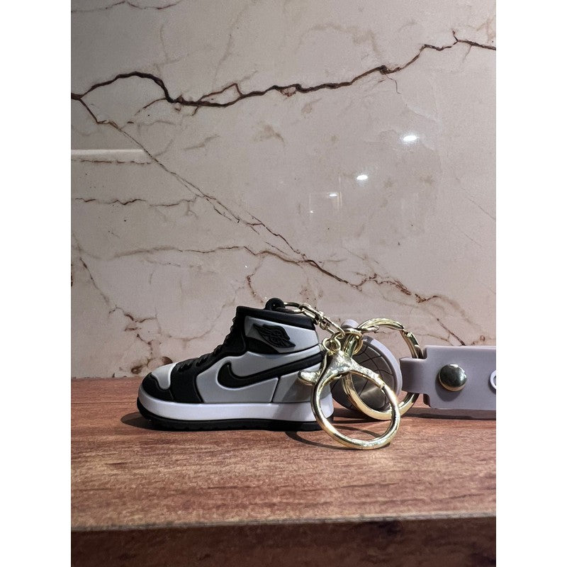 Nike Air Jordans large shoes keychain (Black)