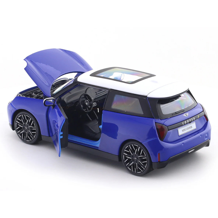 Maisto Original Mini Cooper SE(J01) Licensed Diecast Car | 1:24 Scale (14 Years till Grown Ups)