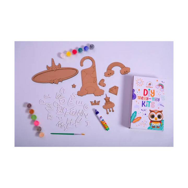 Ilearnngrow Teeny Tiny DIY Unicorn Name Plate Kit & Door Knob Craft Kit