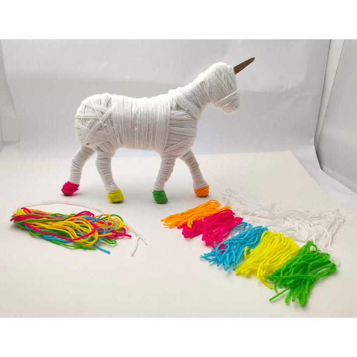 Mom & Baby Yarn Unicorns (Art and Craft Set)