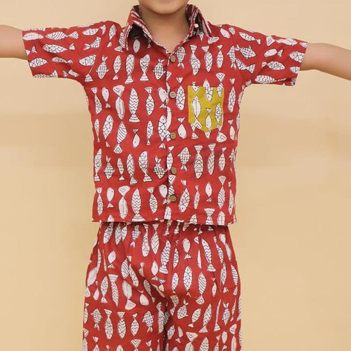 Little Ginnie Half Sleeve Shirt & Shorts for Kids | Maroon