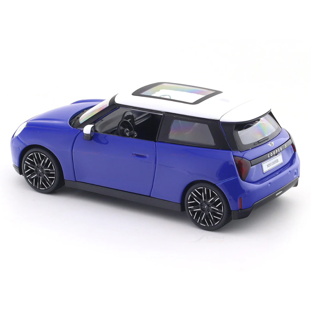 Maisto Original Mini Cooper SE(J01) Licensed Diecast Car | 1:24 Scale (14 Years till Grown Ups)