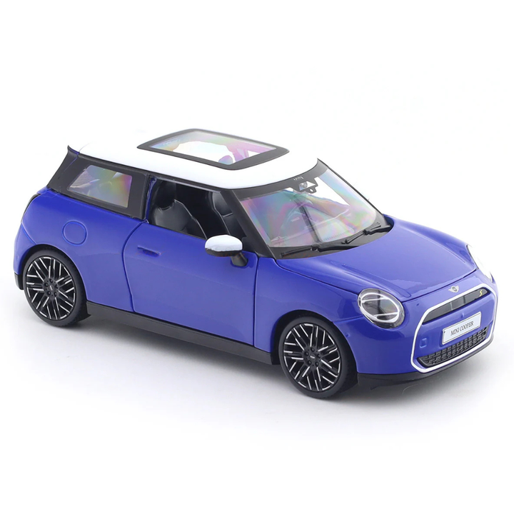 Maisto Original Mini Cooper SE(J01) Licensed Diecast Car | 1:24 Scale (14 Years till Grown Ups)