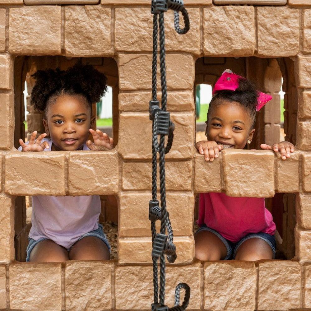 STEP2 Naturally Playful Adventure Lodge Play Center (3-8 Years)