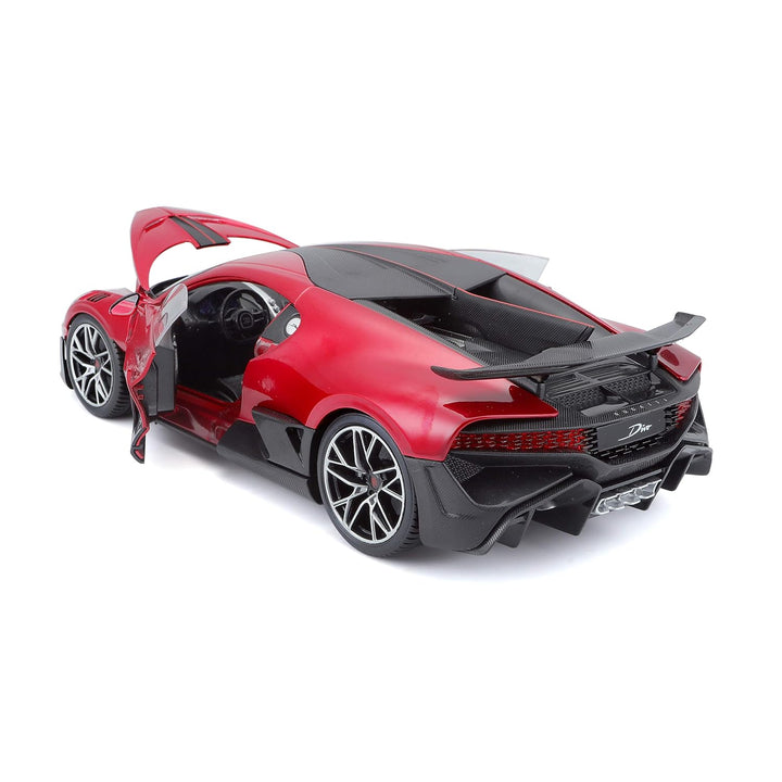 Bburago Original Bugatti Divo Licensed Diecast Car | 1:18 Scale (14 Years till Grown Ups)