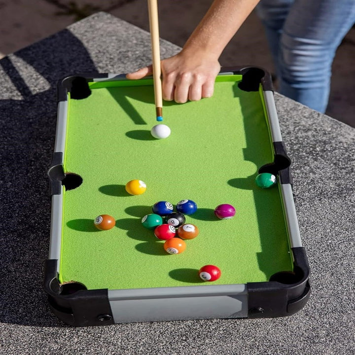 INNOV8 Pool Game with 16 Balls (5-10 Years)