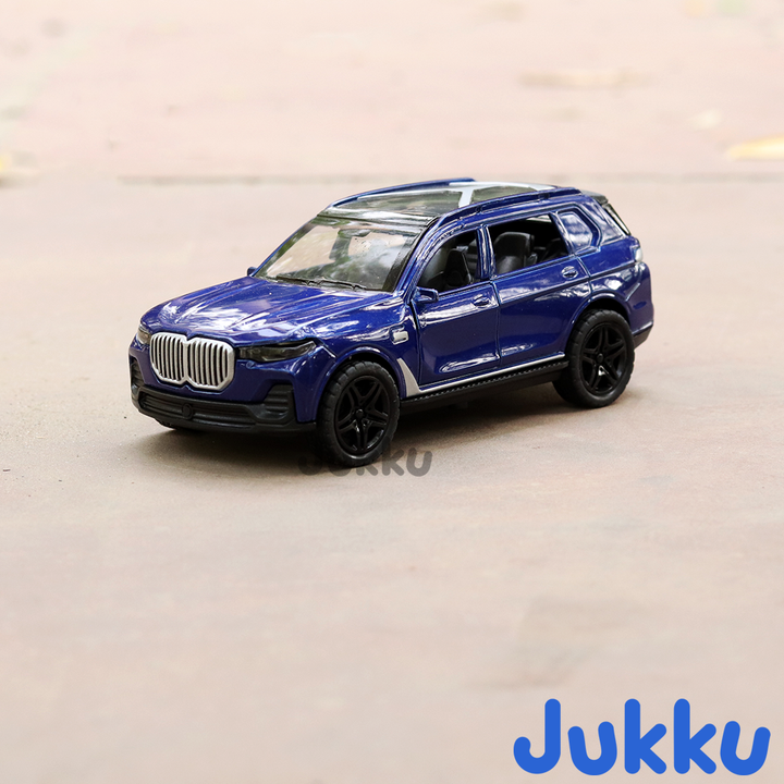 Jukku Resembling BMW X7 Diecast Car - Pullback, Openable Doors & Bonnet | 1:36 Scale (3 Years till Grown Ups)