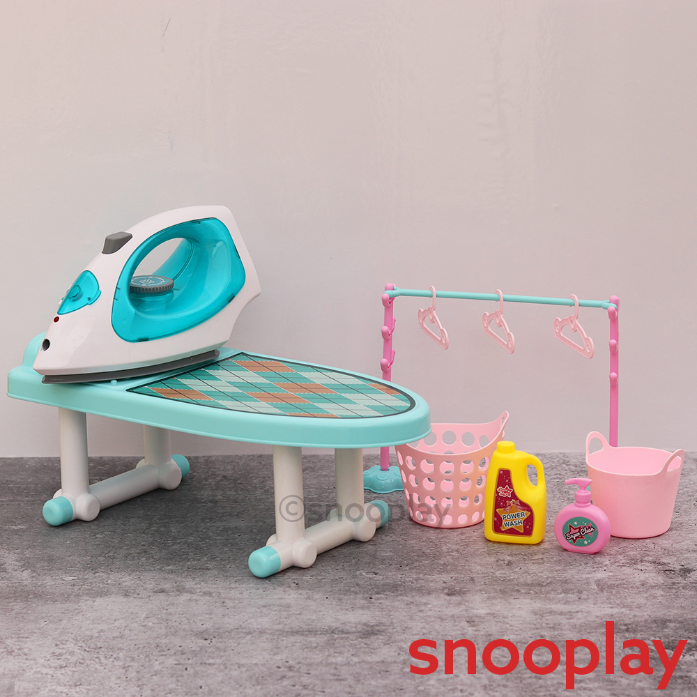 Battery Operated Iron with Realistic Steam Effects (3-8 Years)