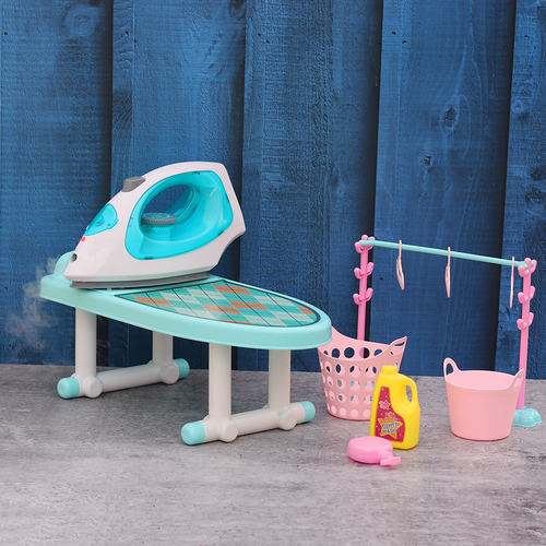 Battery Operated Iron with Realistic Steam Effects (3-8 Years)