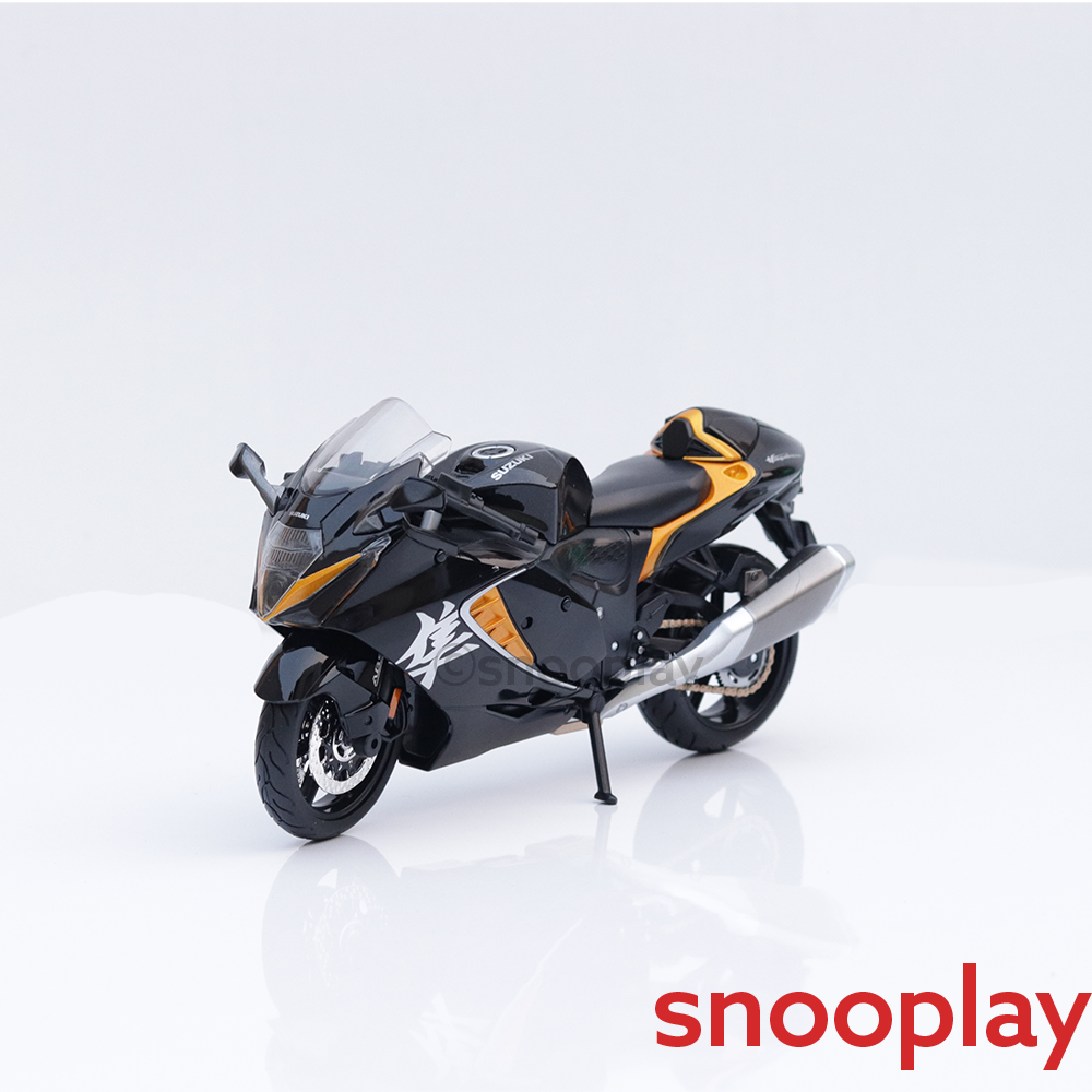 Licensed Diecast Suzuki Hayabusa 2022 Toy Bike (1:12 Scale)