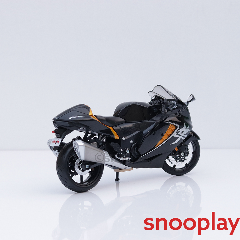 Licensed Diecast Suzuki Hayabusa 2022 Toy Bike (1:12 Scale)