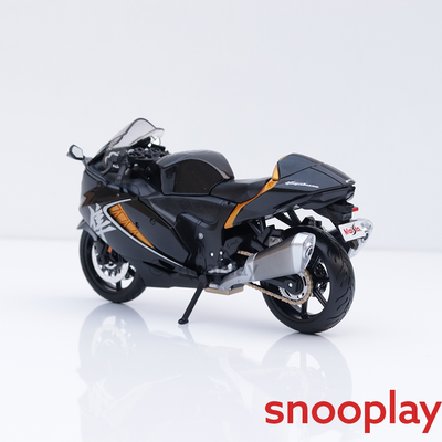 Licensed Diecast Suzuki Hayabusa 2022 Toy Bike (1:12 Scale)