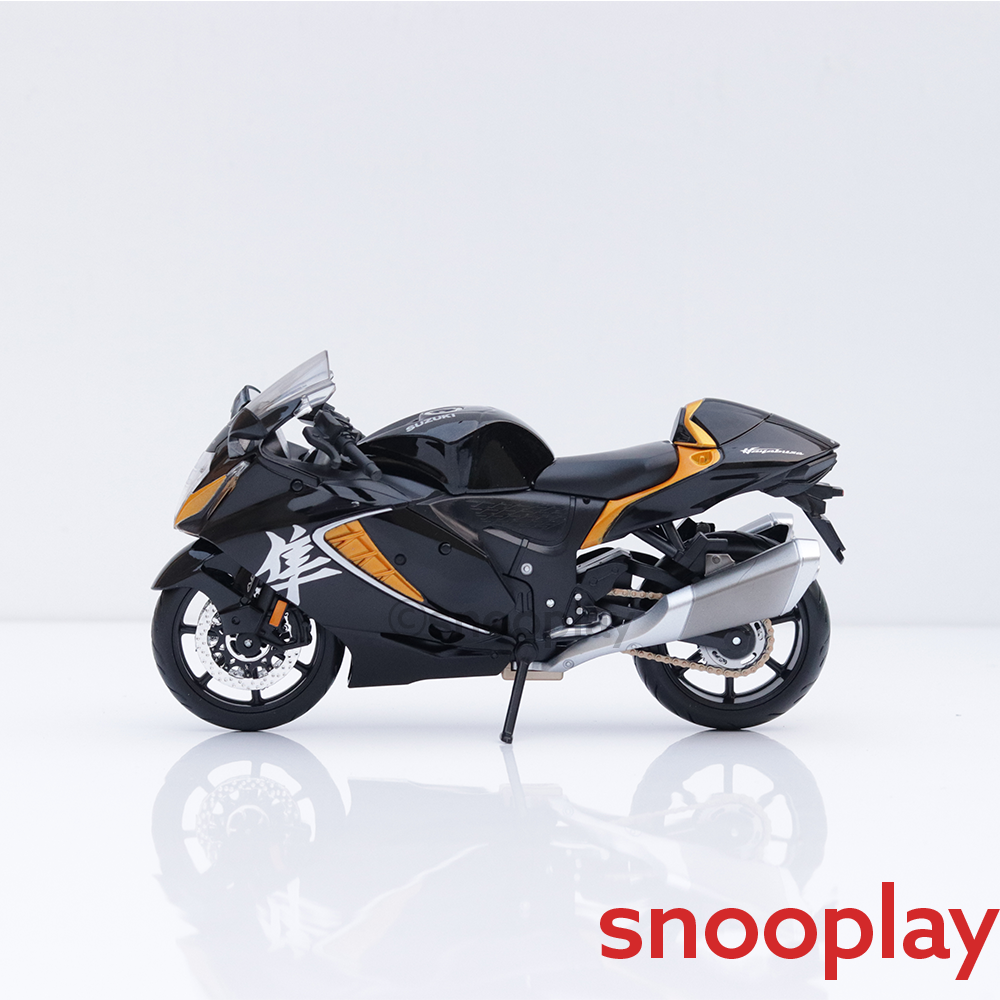 Licensed Diecast Suzuki Hayabusa 2022 Toy Bike (1:12 Scale)