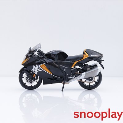 Licensed Diecast Suzuki Hayabusa 2022 Toy Bike (1:12 Scale)