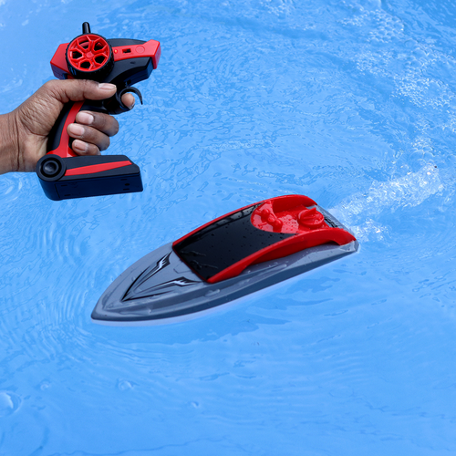 Remote Control Speed Boat - 2.4GHz High Speed Storm Breaker (6-10 Years)