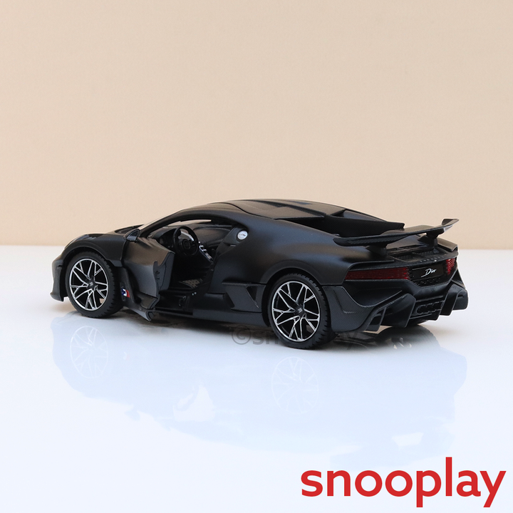 Maisto Original Licensed Bugatti Divo Diecast Car | 1:24 Scale (14 Years till Grown Ups)