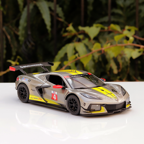 Bburago Original 2020 Chevrolet Corvette C8.R Licensed Diecast Car | 1:24 Scale Model (14 Years Till Grown Ups)