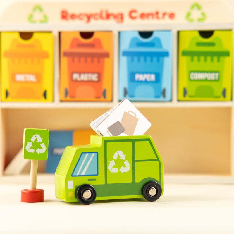 Tiny Trash Hub Playset – Wooden Recycling Truck, Bins & Playing Cards (2-6 Years)