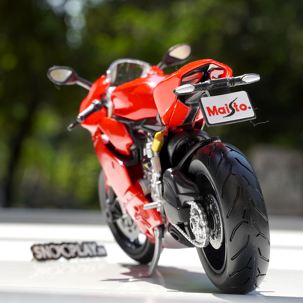 Ducati 1199 Panigale Diecast Bike Scale Model (1:12 Scale) - Minor Defect Sale (COD Not Available)