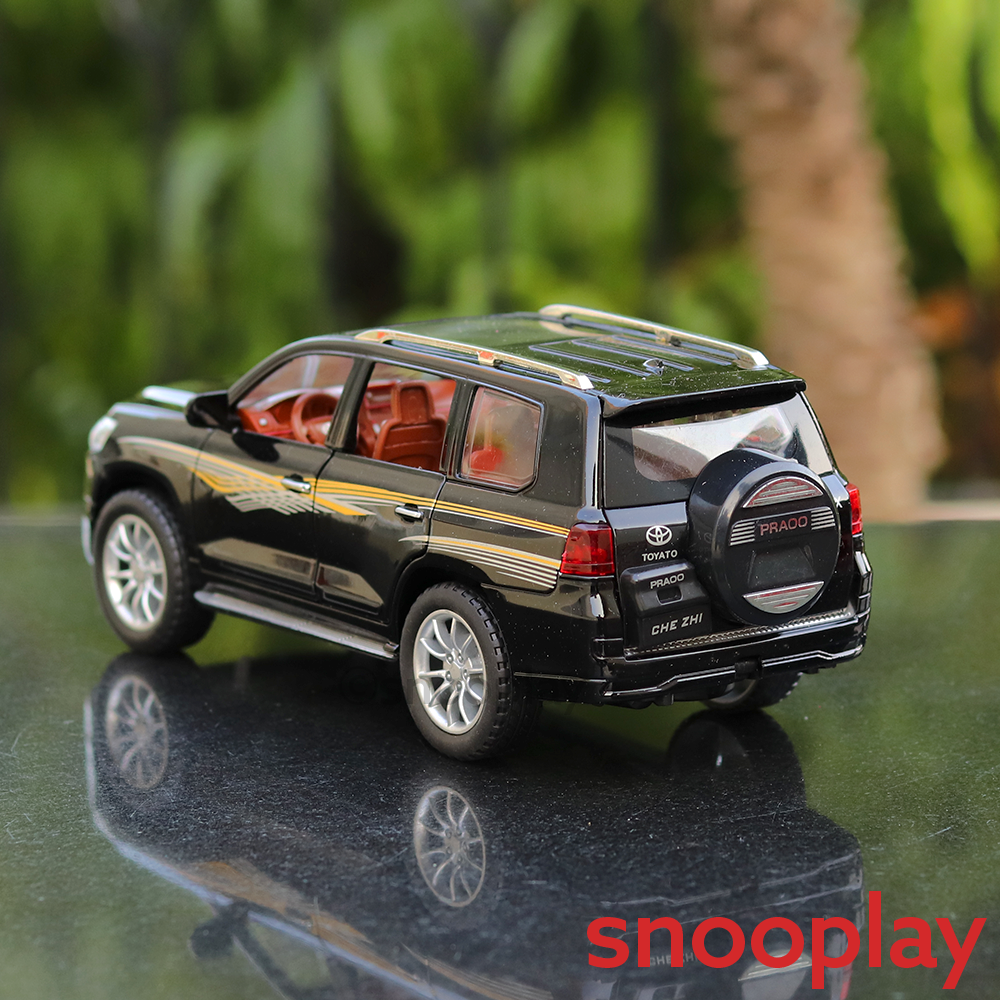 Diecast Pull Back Car Resembling Toyota Prado with Openable Parts, Lights and Sounds (Scale 1:24)