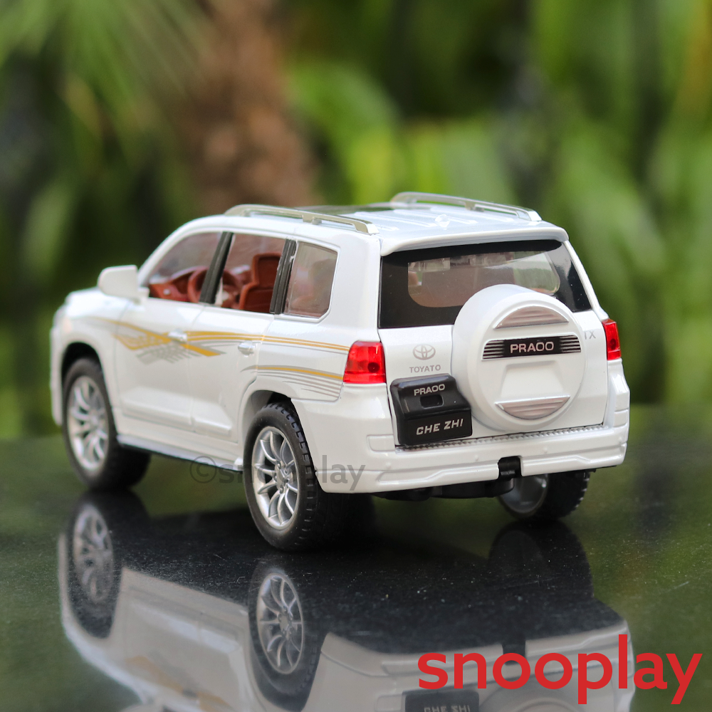 Diecast Pull Back Car Resembling Toyota Prado with Openable Parts, Lights and Sounds (Scale 1:24)