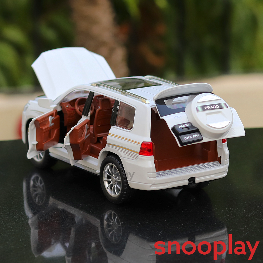 Diecast Pull Back Car Resembling Toyota Prado with Openable Parts, Lights and Sounds (Scale 1:24)