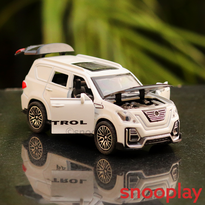 Resembling Patrol Diecast Pullback Car with Openable Parts (3 Years till Grown Ups) | Assorted Colors