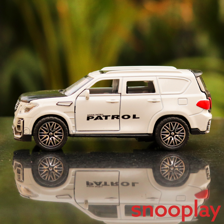 Resembling Patrol Diecast Pullback Car with Openable Parts (3 Years till Grown Ups) | Assorted Colors